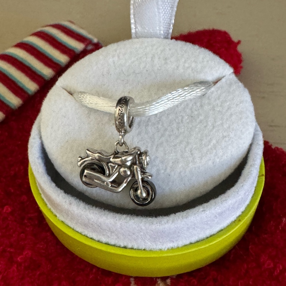 Chamilia motorcycle charm
